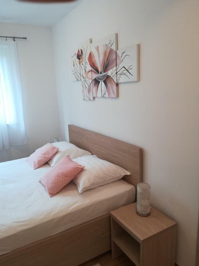 Iris Apartment 믈리니 외부 사진