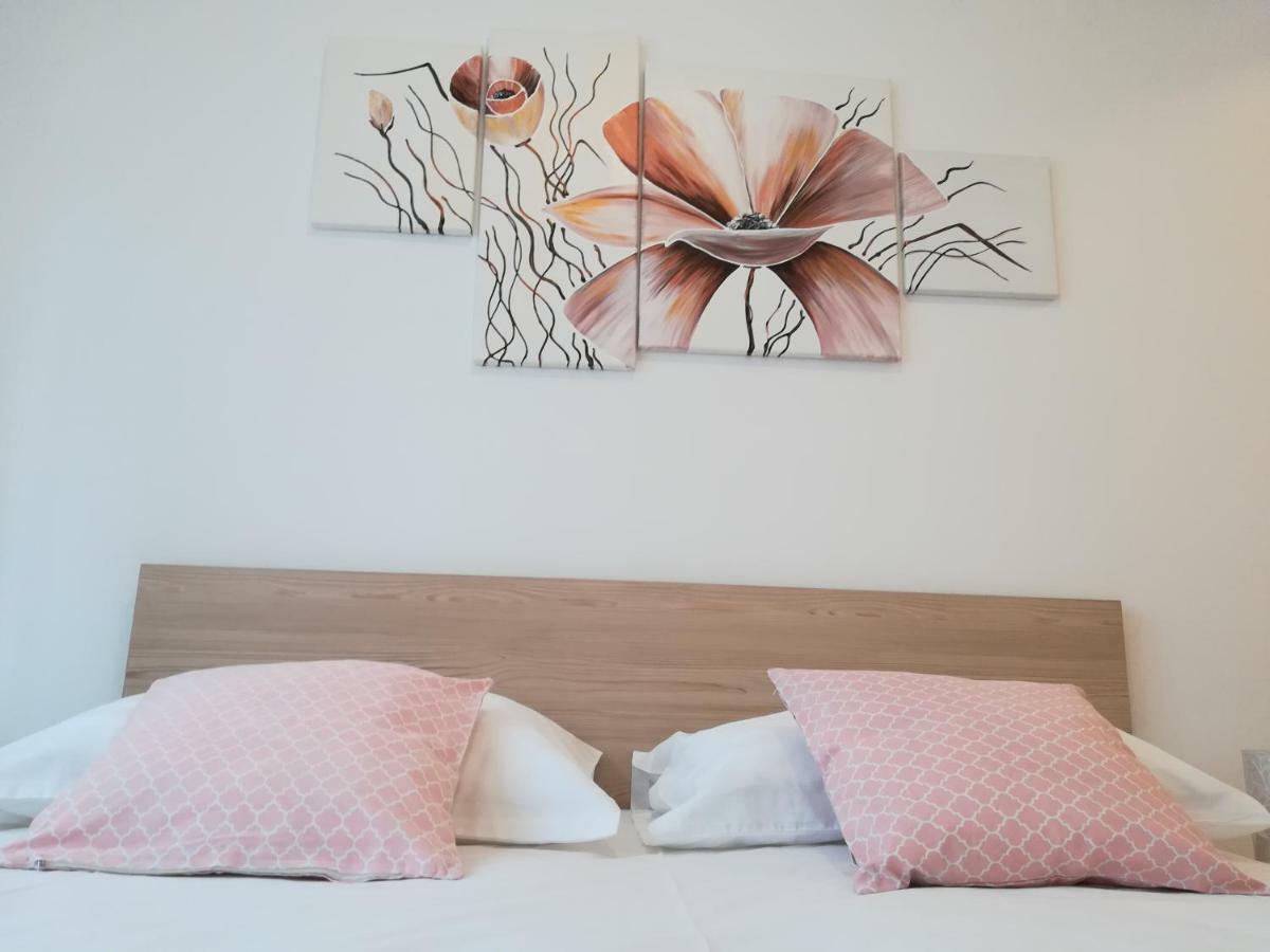Iris Apartment 믈리니 외부 사진